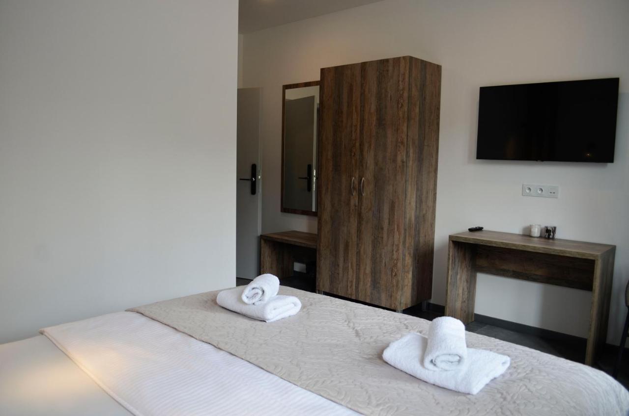 Veltlin Bed & Wine Hotel Valtice Eksteriør billede