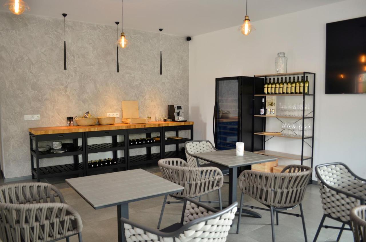 Veltlin Bed & Wine Hotel Valtice Eksteriør billede