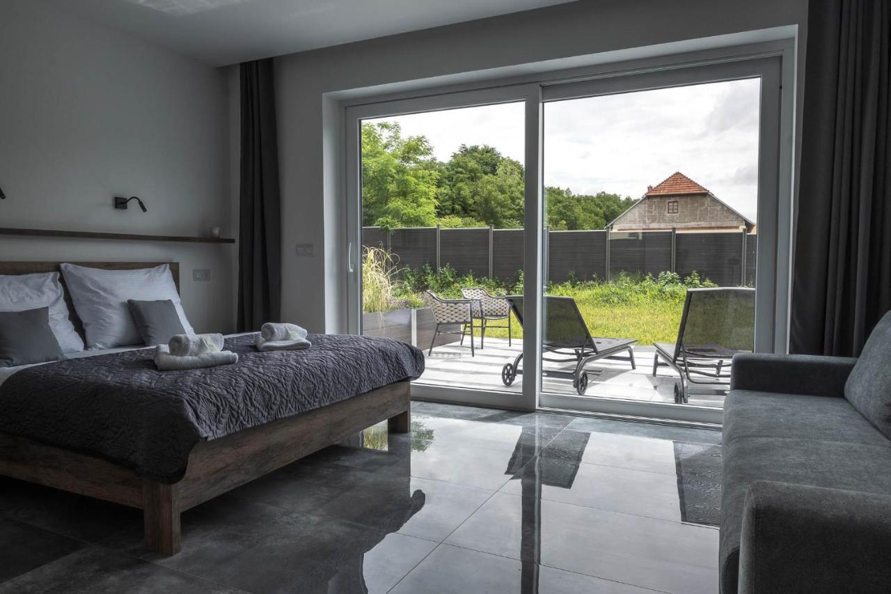 Veltlin Bed & Wine Hotel Valtice Eksteriør billede