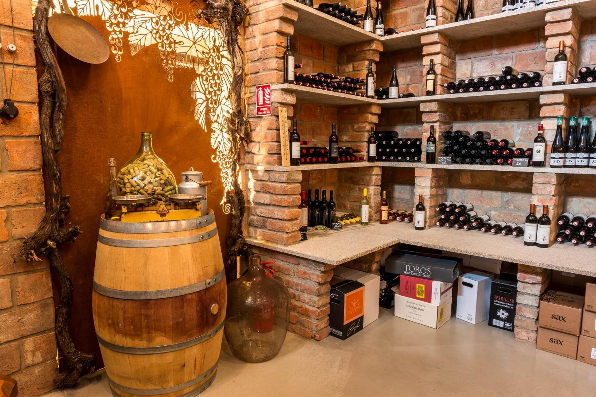 Veltlin Bed & Wine Hotel Valtice Eksteriør billede